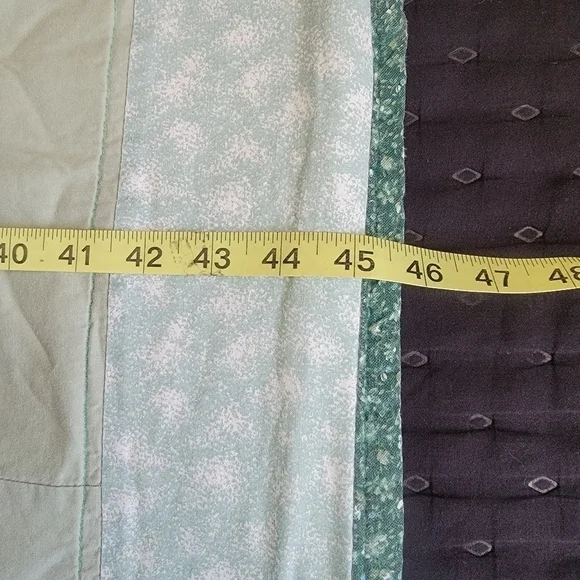 𝅺Cat and Bird Quilt Shades Of Green Cottage Core